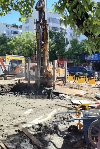 定远岩石井